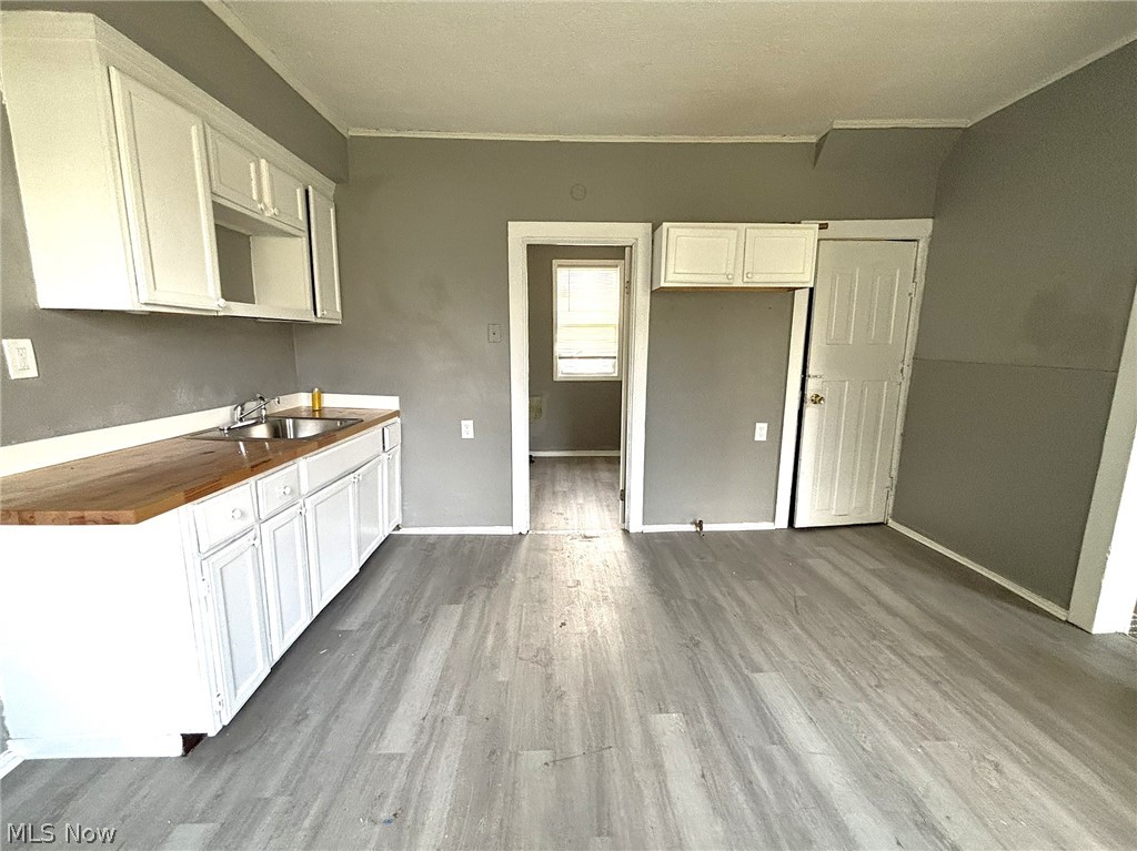 4501 Hyde Avenue Property Photo 3