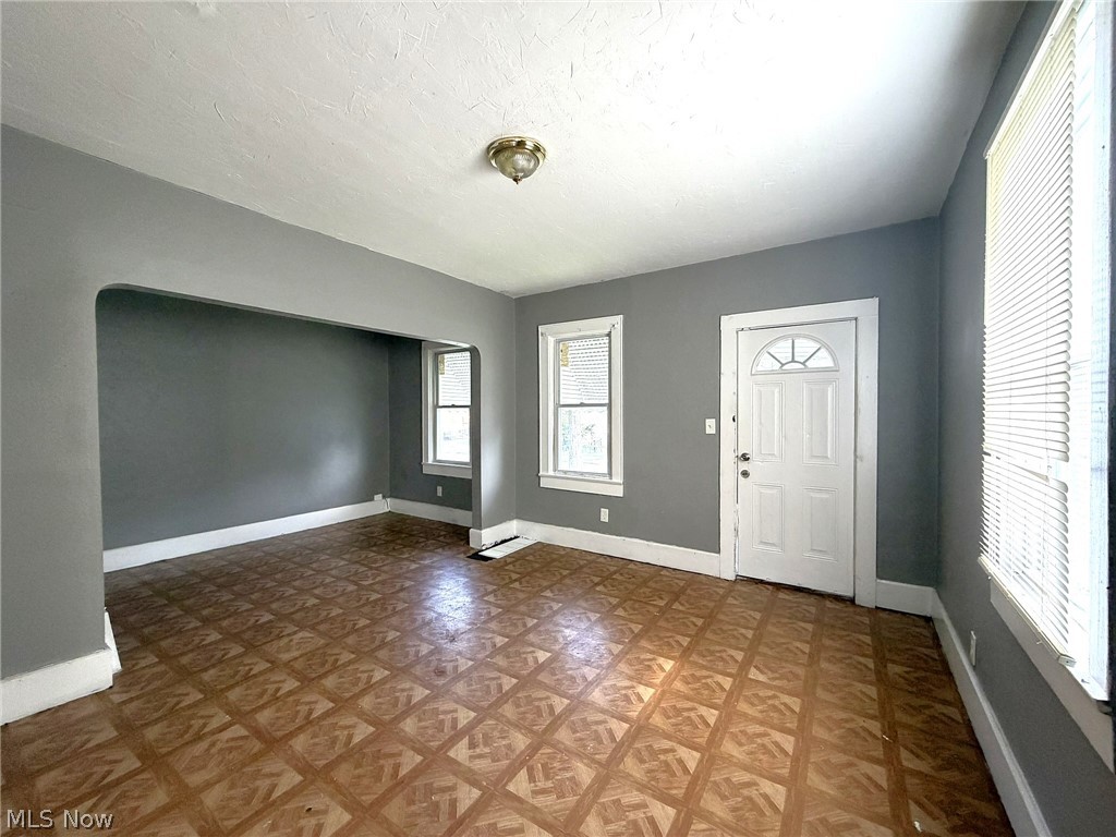 4501 Hyde Avenue Property Photo 8