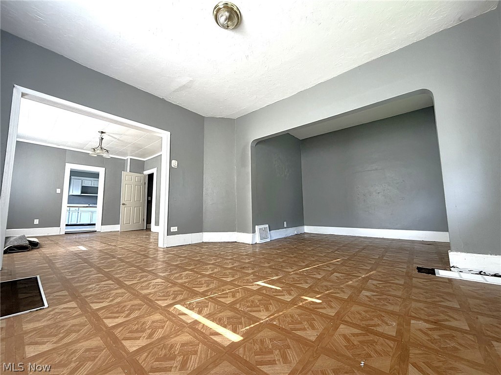 4501 Hyde Avenue Property Photo 9