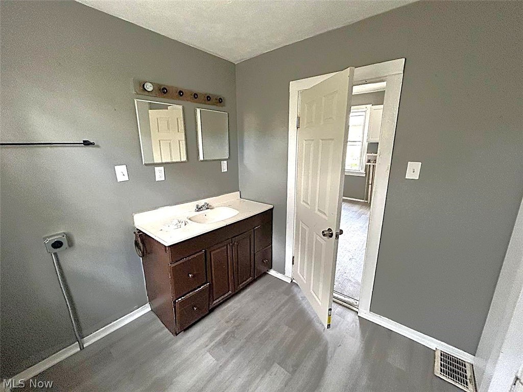 4501 Hyde Avenue Property Photo 11