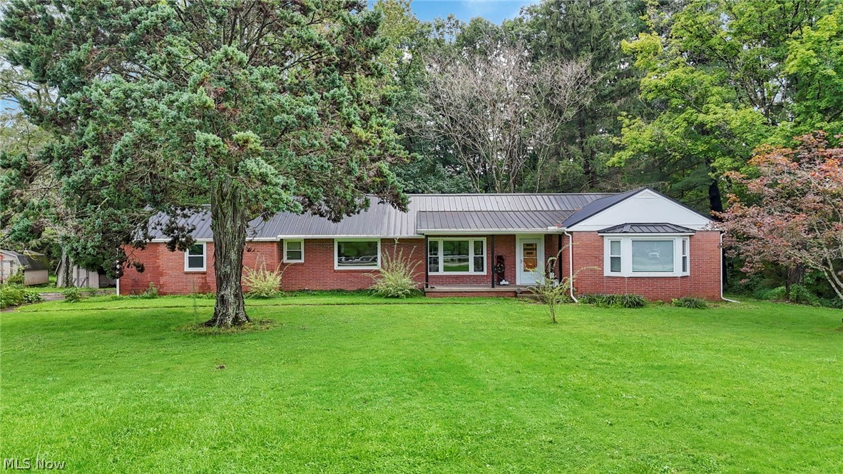 3557 E State Route 60 Ne Property Photo 1