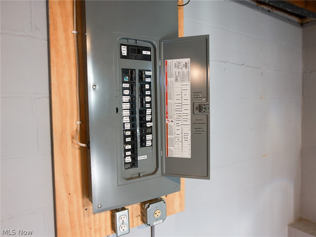5833 Ford Road Property Photo 14