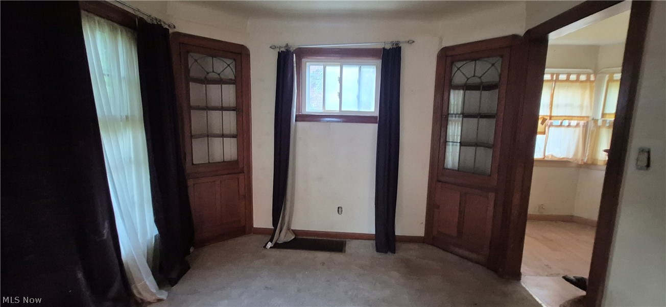 1026 E Schaaf Road Property Photo 3