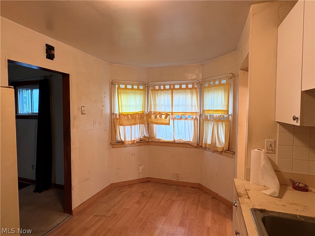 1026 E Schaaf Road Property Photo 8