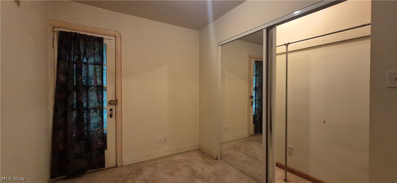 1026 E Schaaf Road Property Photo 9