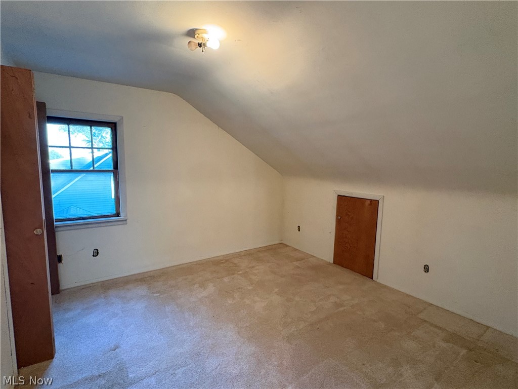 1026 E Schaaf Road Property Photo 16