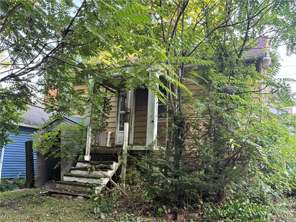 1026 E Schaaf Road Property Photo 20