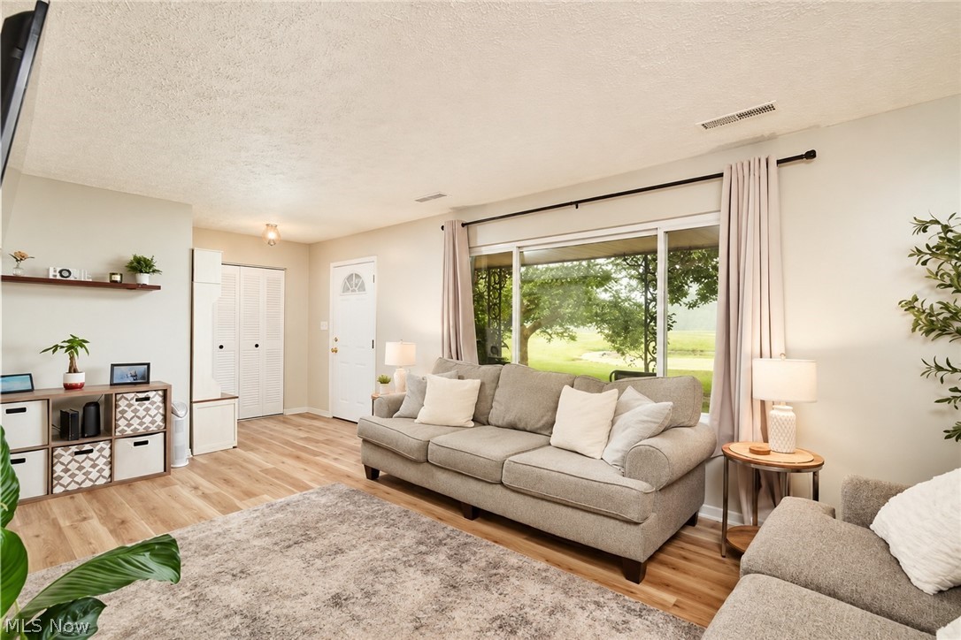 2086 Beechtree Drive #54 Property Photo 4
