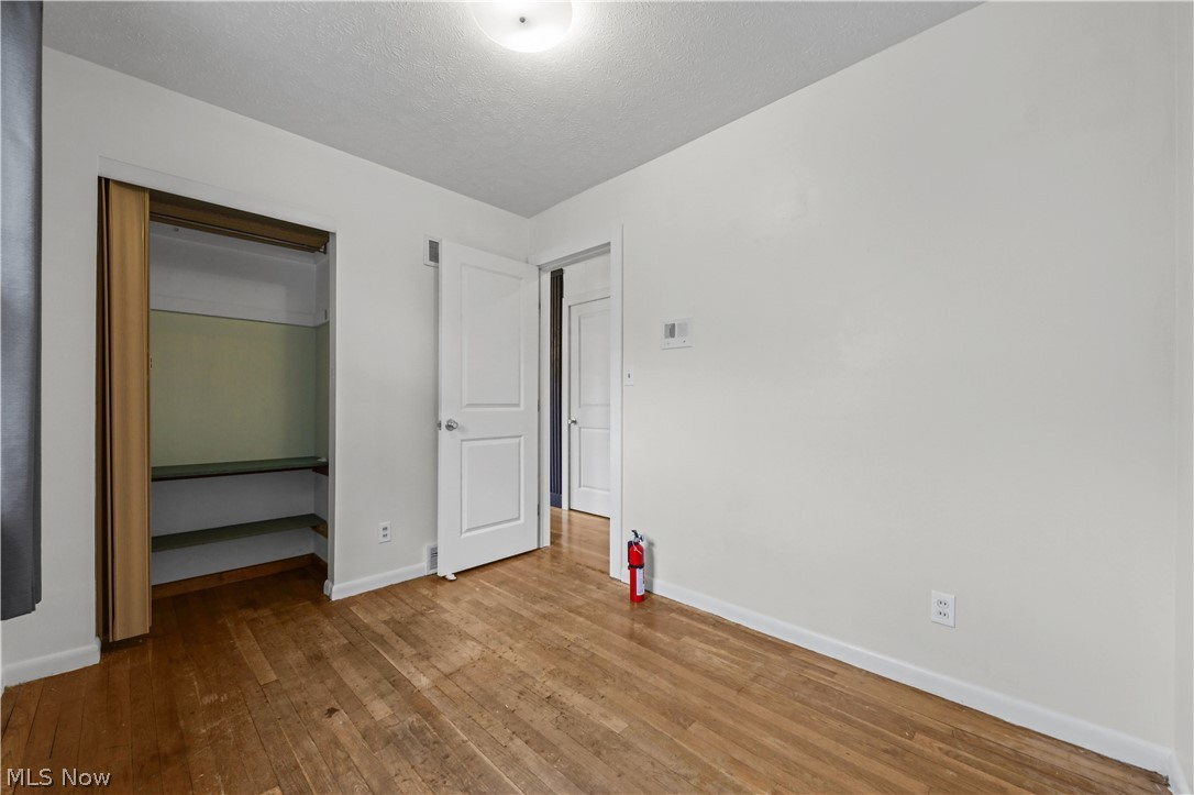 138 Thorlone Avenue Property Photo 7