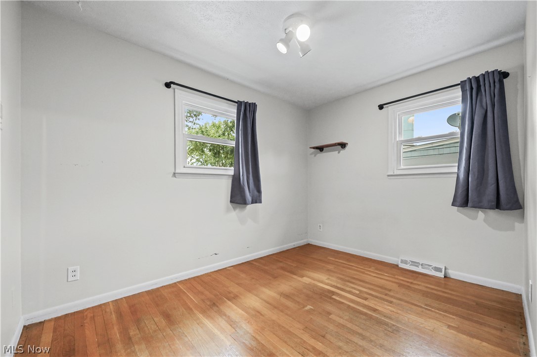 138 Thorlone Avenue Property Photo 15