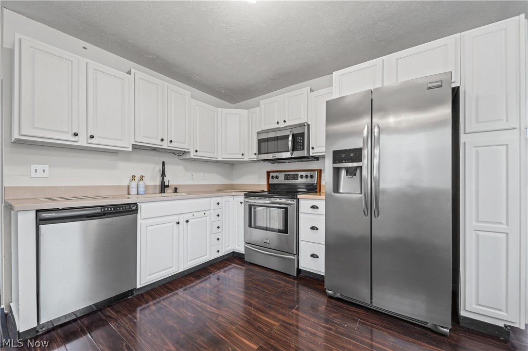138 Thorlone Avenue Property Photo 19