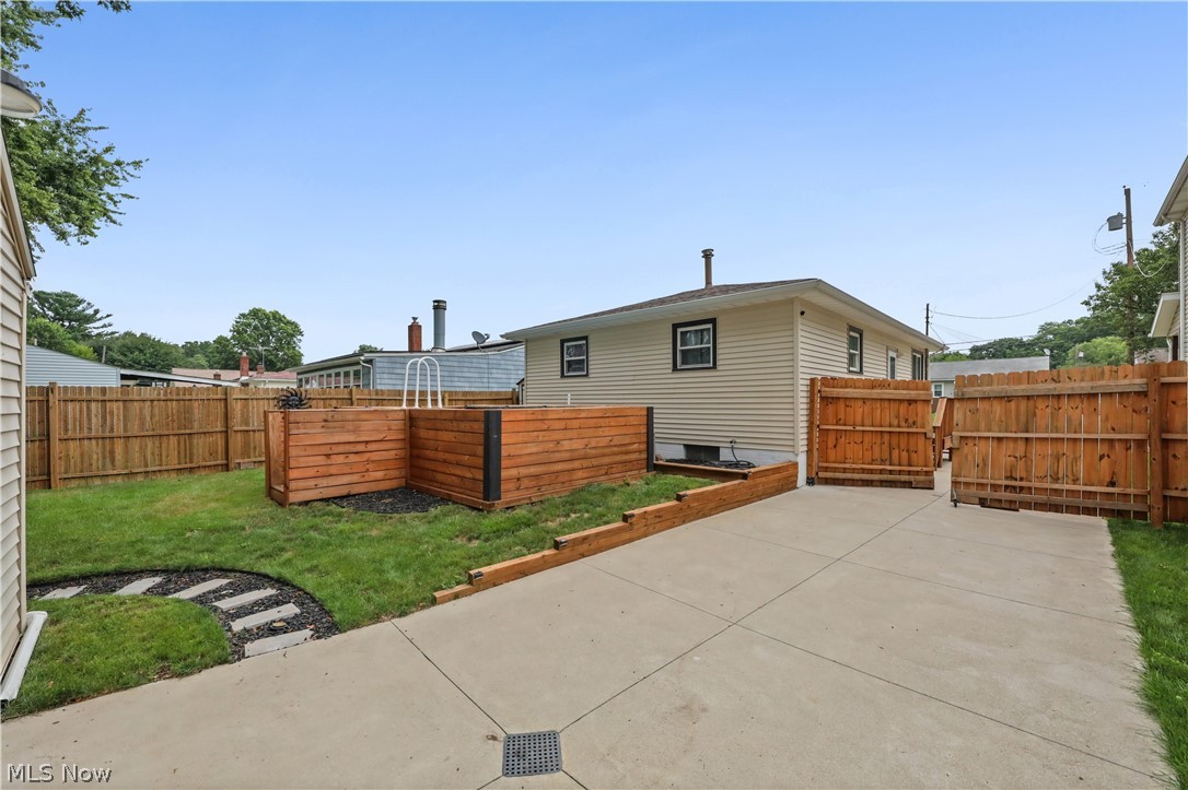 138 Thorlone Avenue Property Photo 38