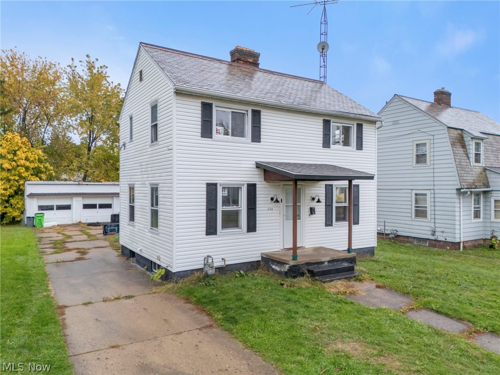 834 Devine Street