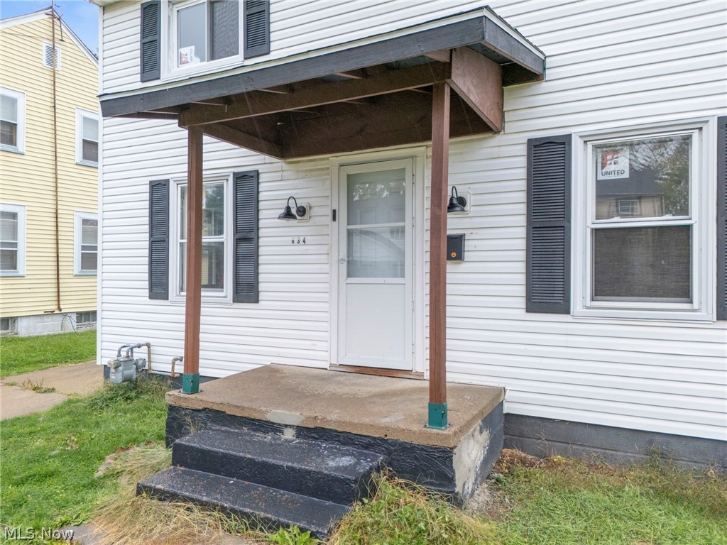 834 Devine Street Property Photo 4