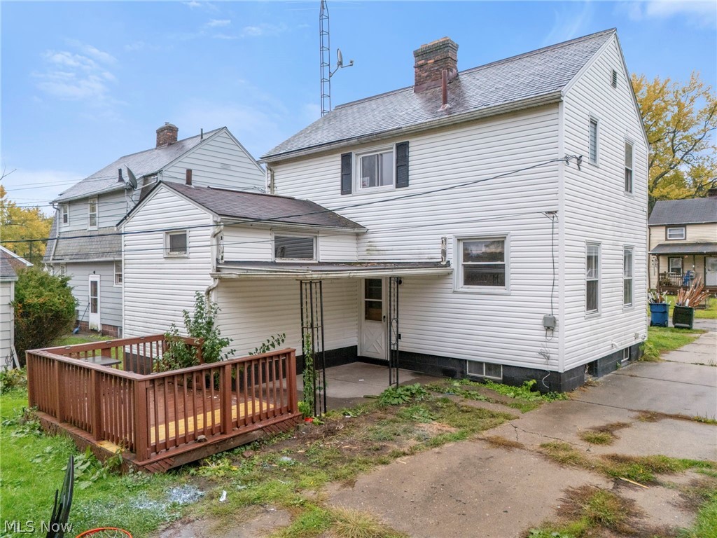 834 Devine Street Property Photo 6