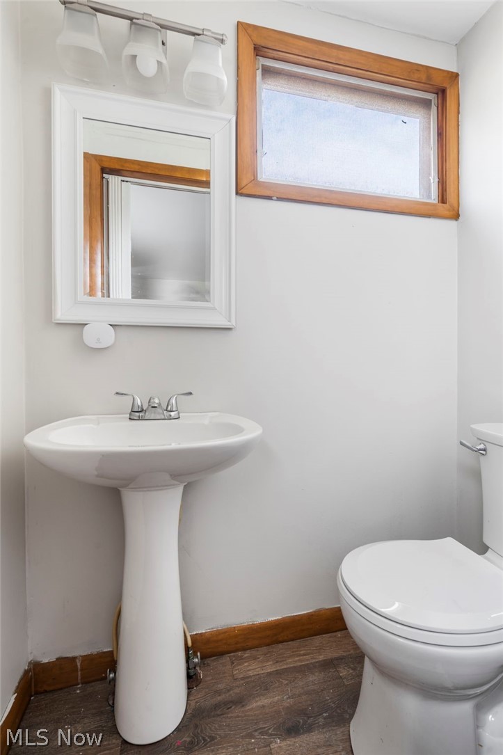 834 Devine Street Property Photo 14