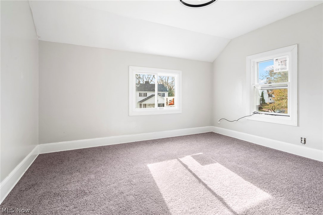 834 Devine Street Property Photo 17