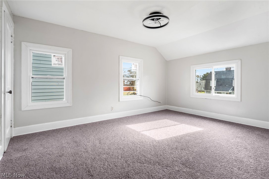 834 Devine Street Property Photo 18
