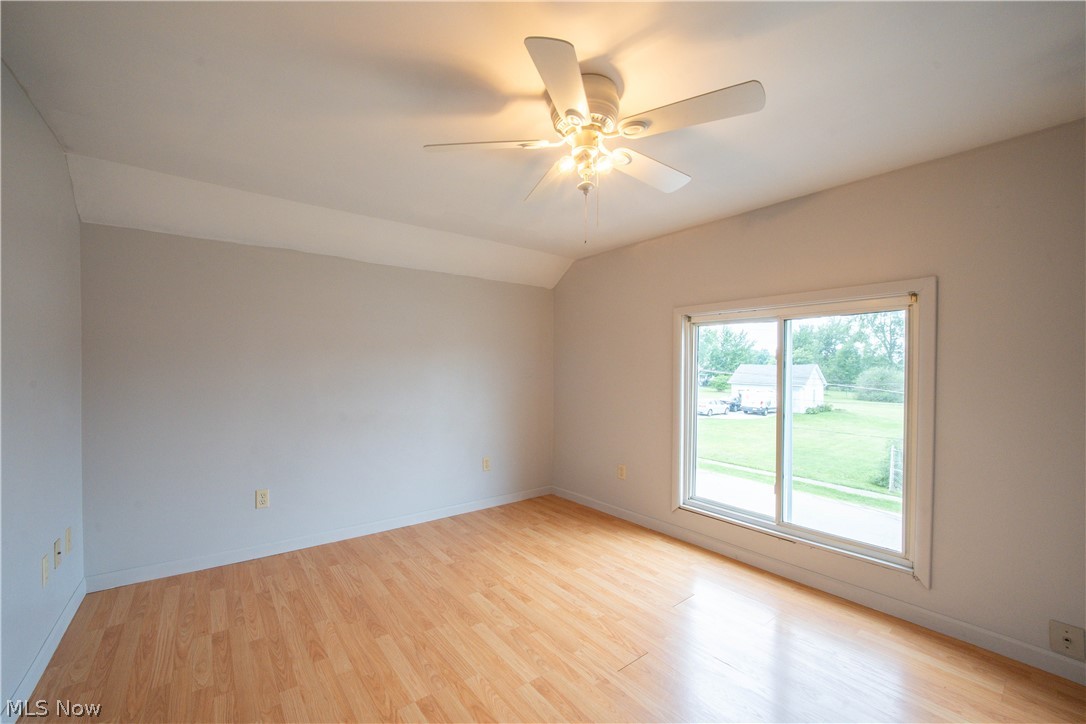 126 Willis Avenue Property Photo 7