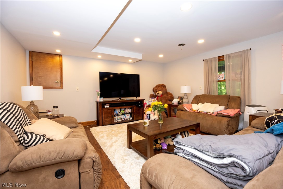 2260 Ridgewood Court Property Photo 14