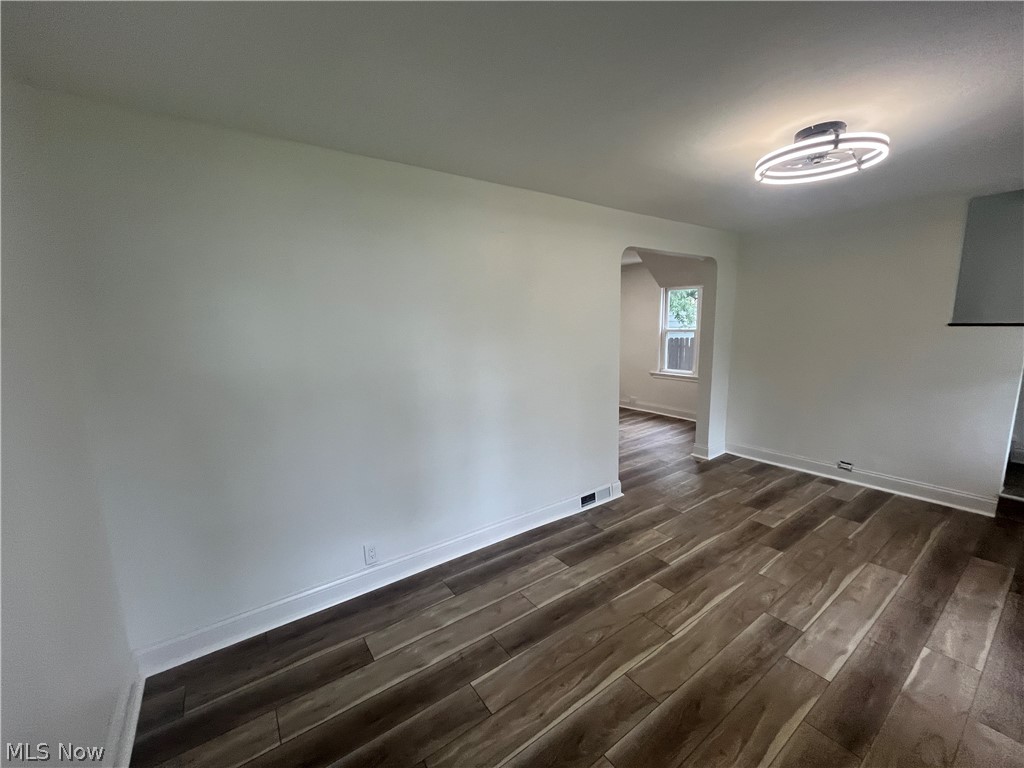 4420 Torrington Avenue Property Photo 5