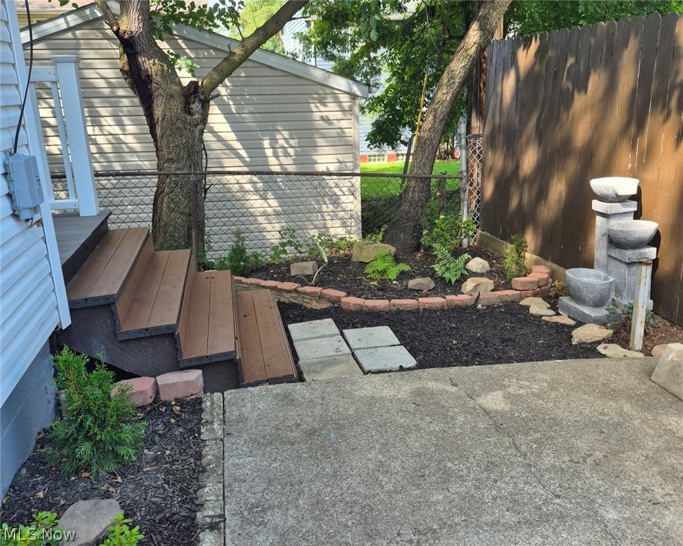 4420 Torrington Avenue Property Photo 32
