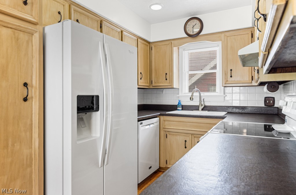 1392 Indianola Avenue Property Photo 10