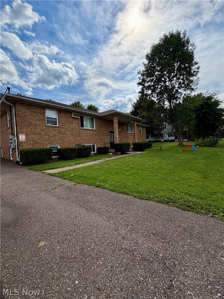 815 Moyer Avenue 1 Property Photo 1