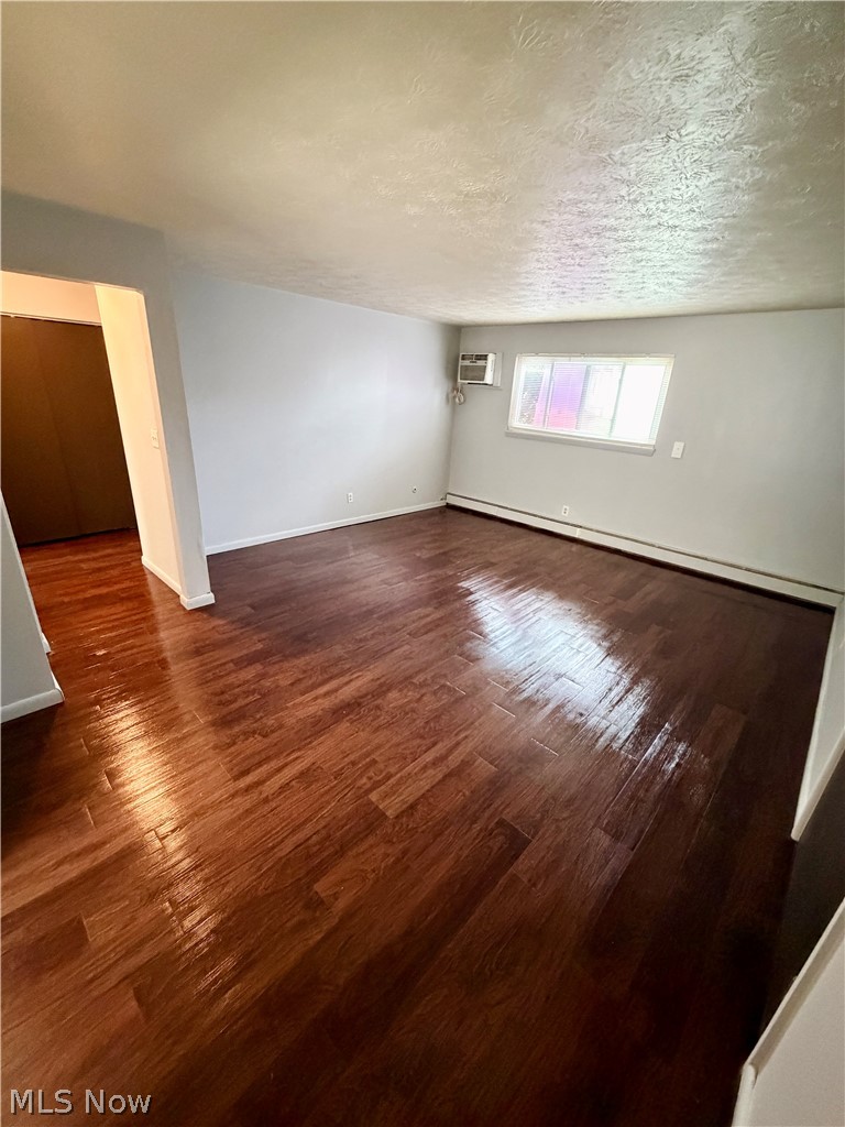 815 Moyer Avenue 1 Property Photo 5