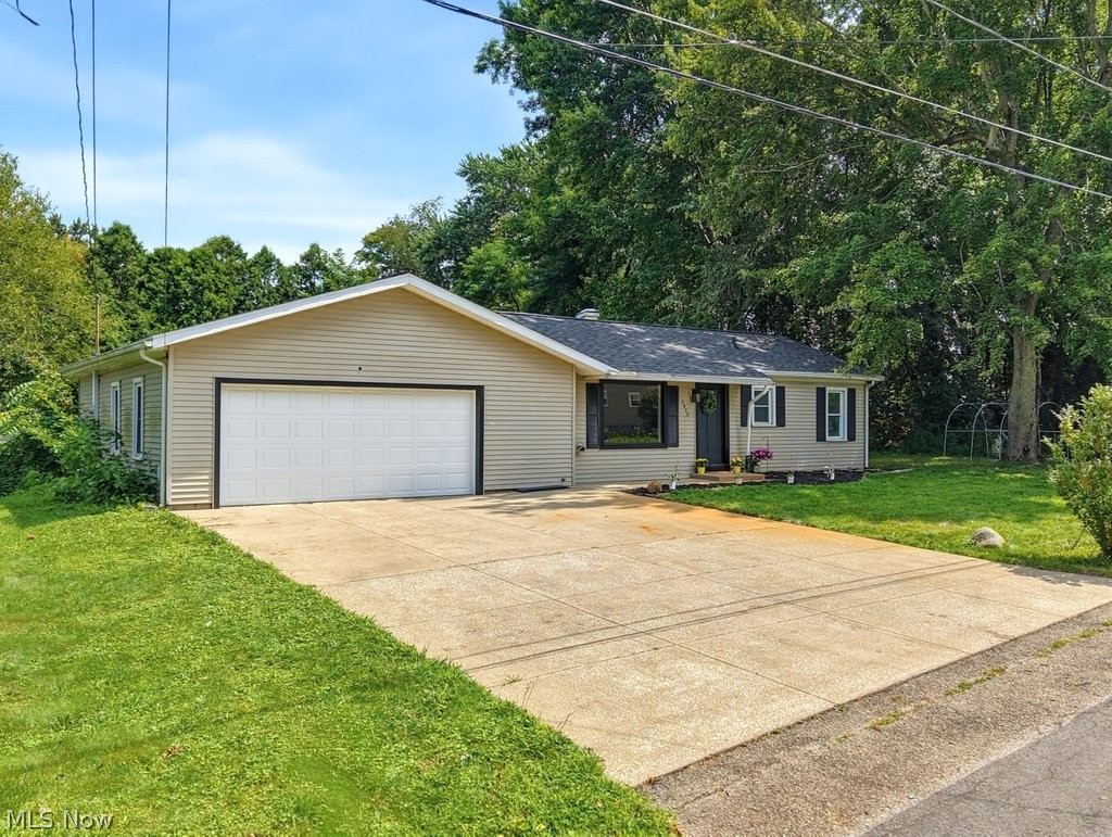 2953 N Prior Road Property Photo 2