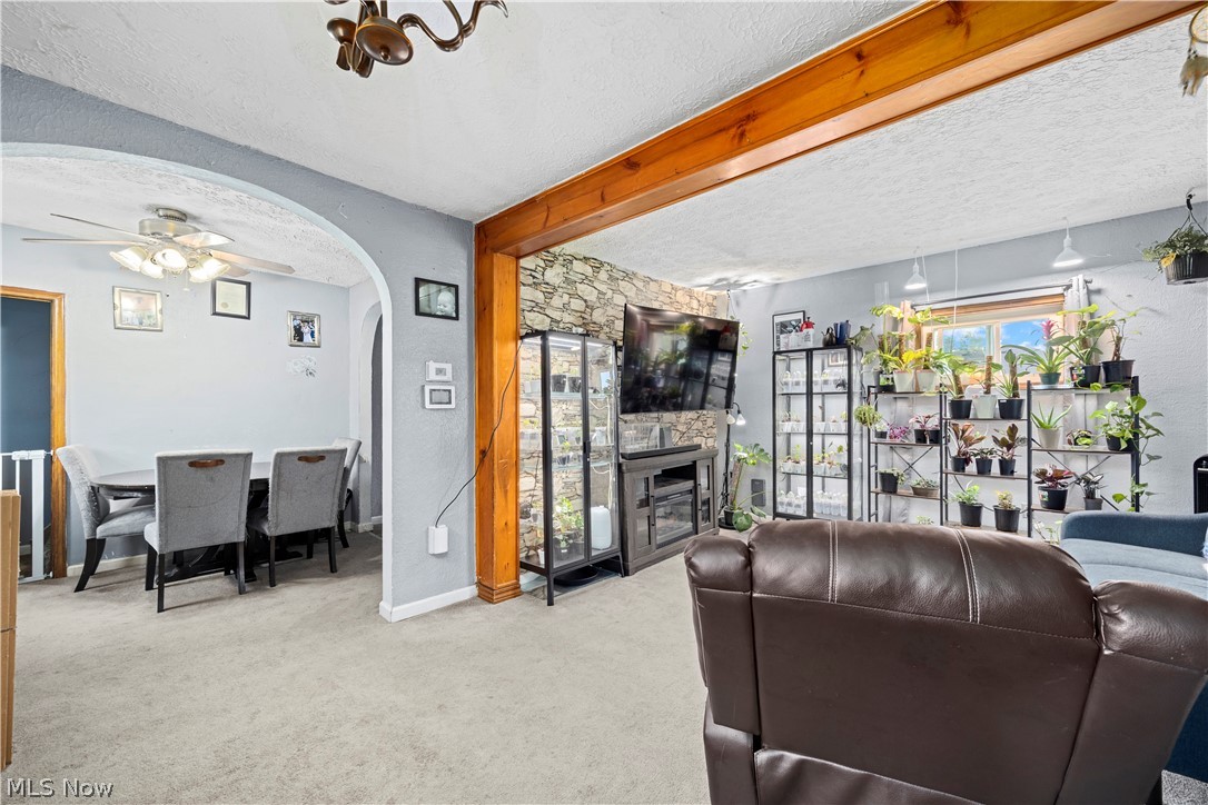 1674 E 32nd Street Property Photo 7