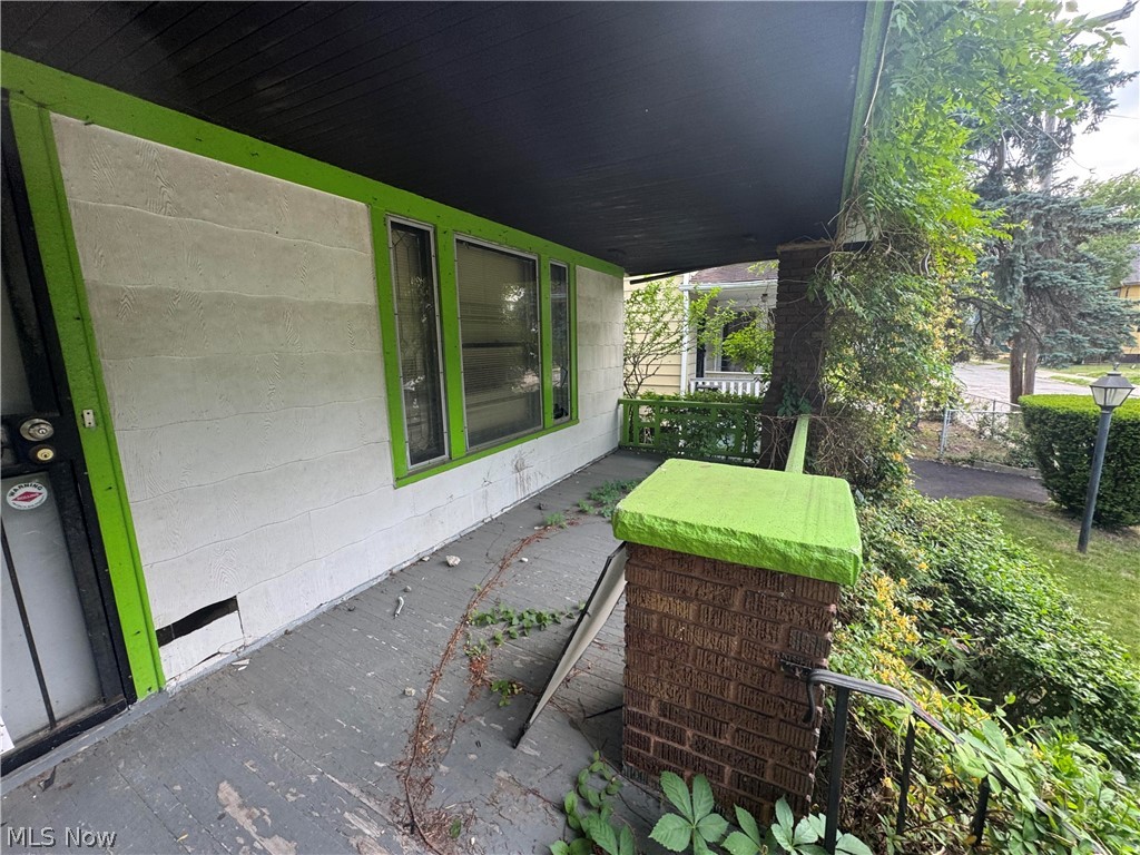 12700 Maple Avenue Property Photo 4