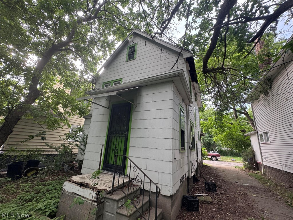 12700 Maple Avenue Property Photo 6