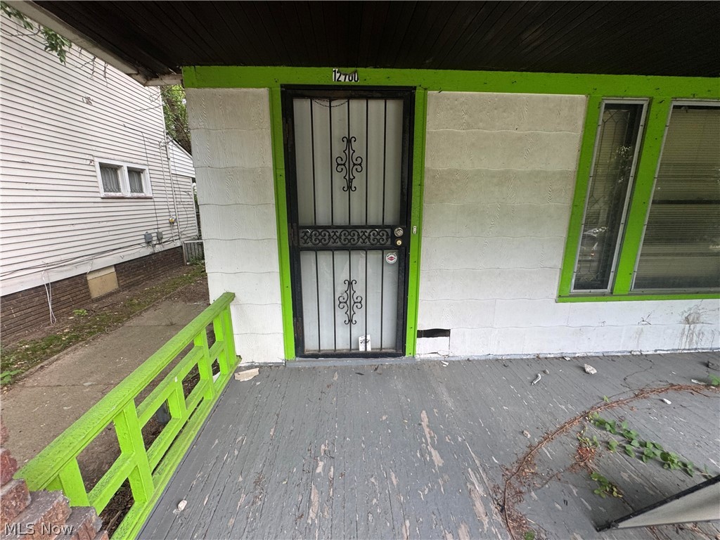 12700 Maple Avenue Property Photo 8