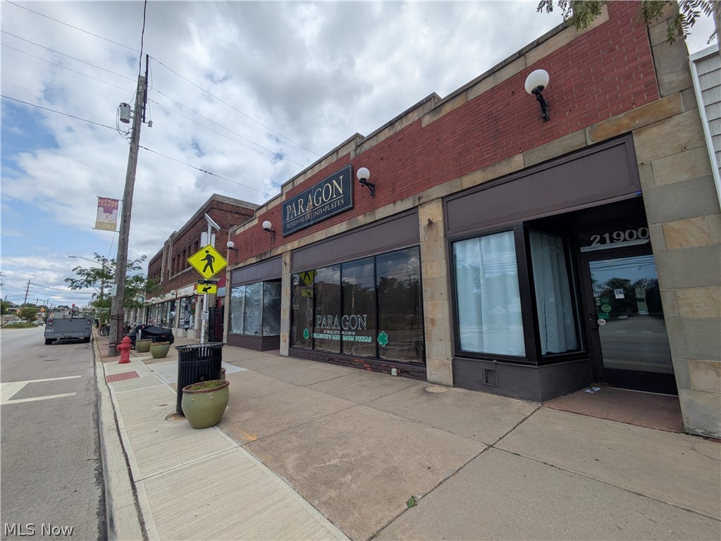 21900 Lake Shore Boulevard Property Photo 2