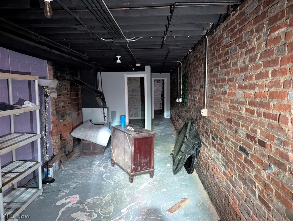 21900 Lake Shore Boulevard Property Photo 5