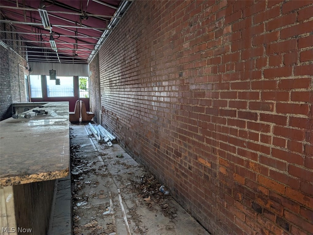 21900 Lake Shore Boulevard Property Photo 12