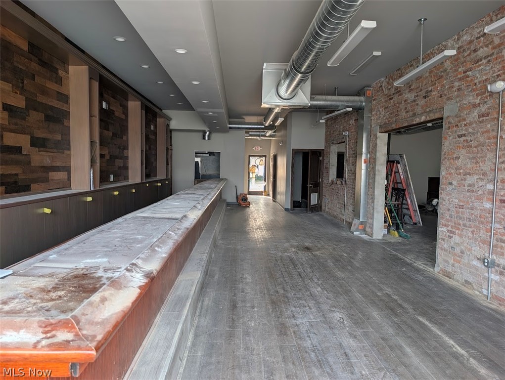 21900 Lake Shore Boulevard Property Photo 17