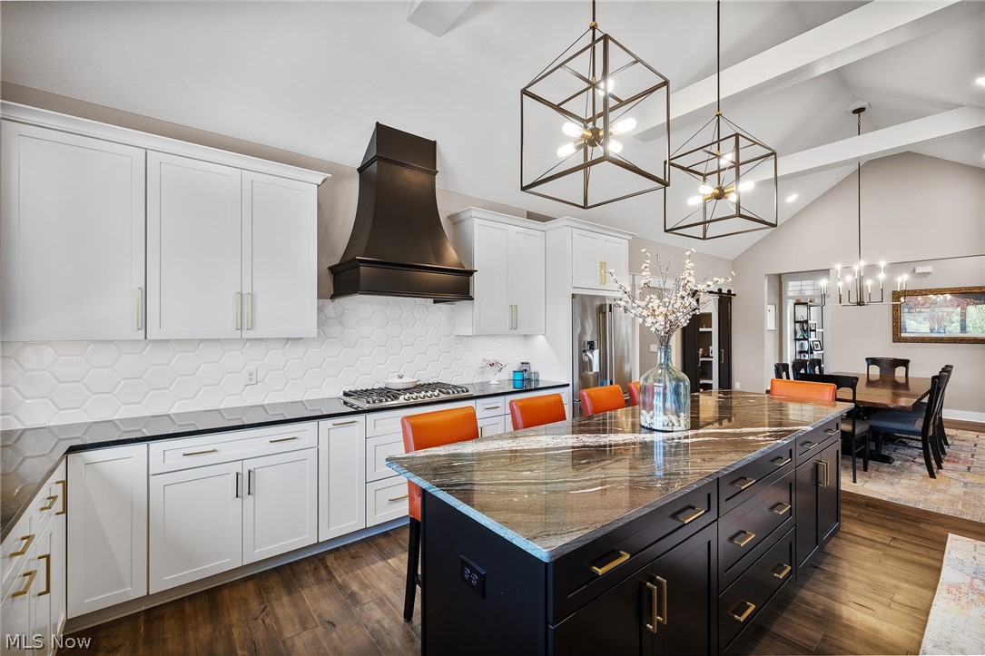 5502 Broadview Road Property Photo 12