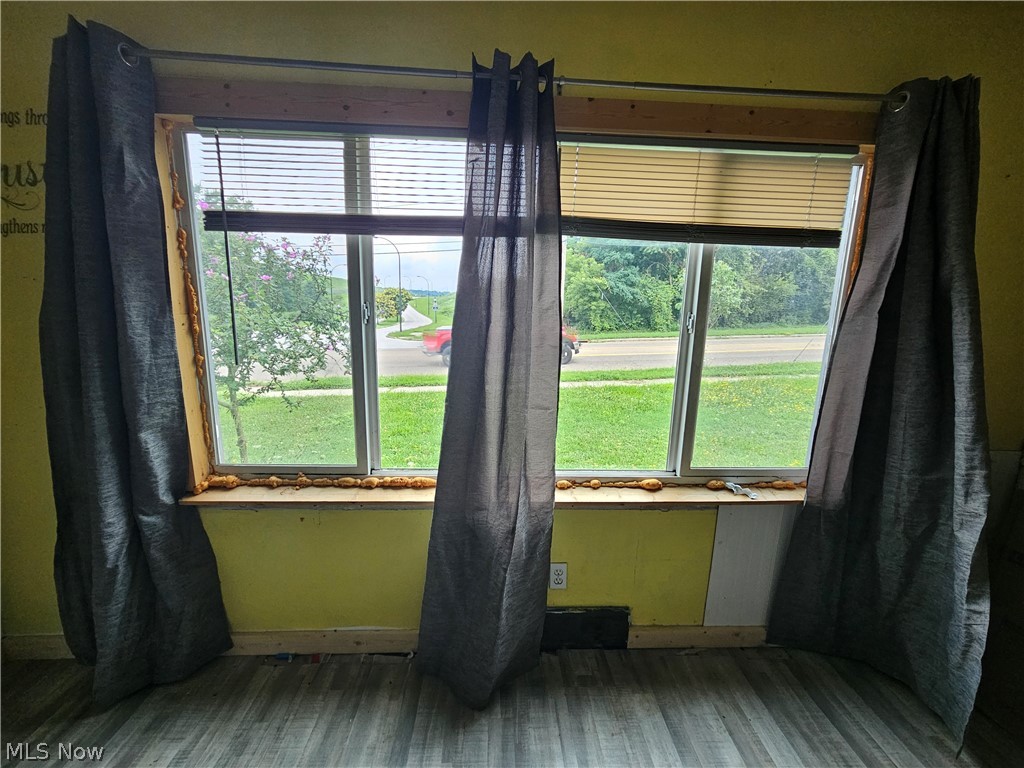 265 Massillon Road Property Photo 5
