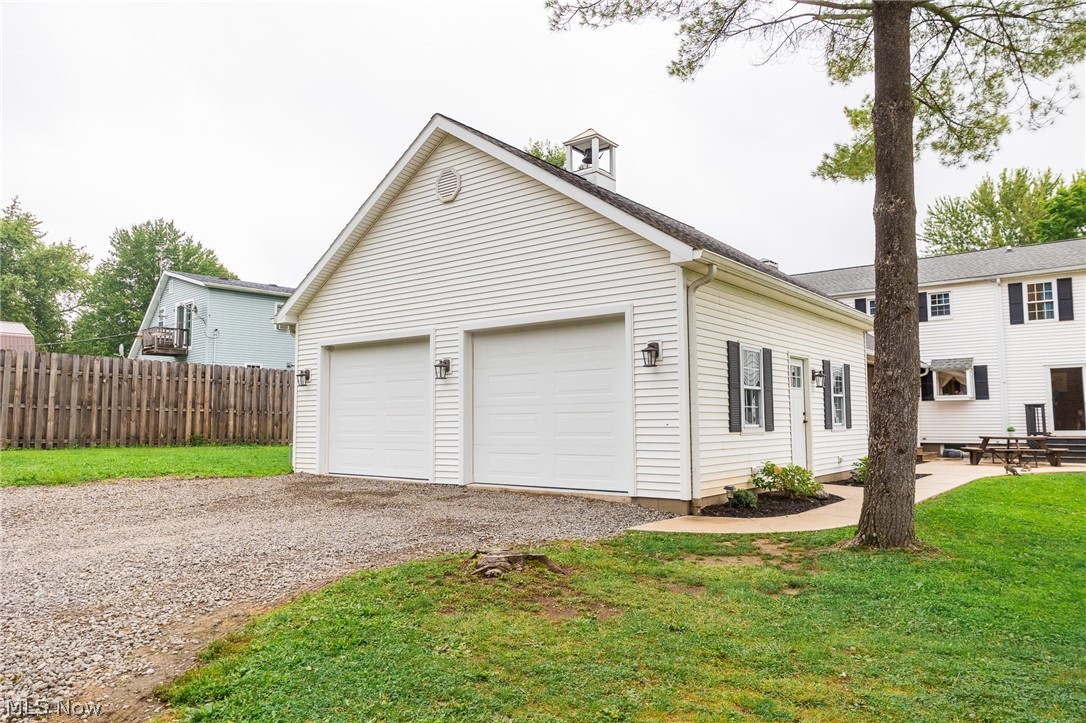 357 State Road Property Photo 11