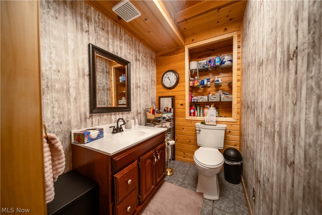 357 State Road Property Photo 32