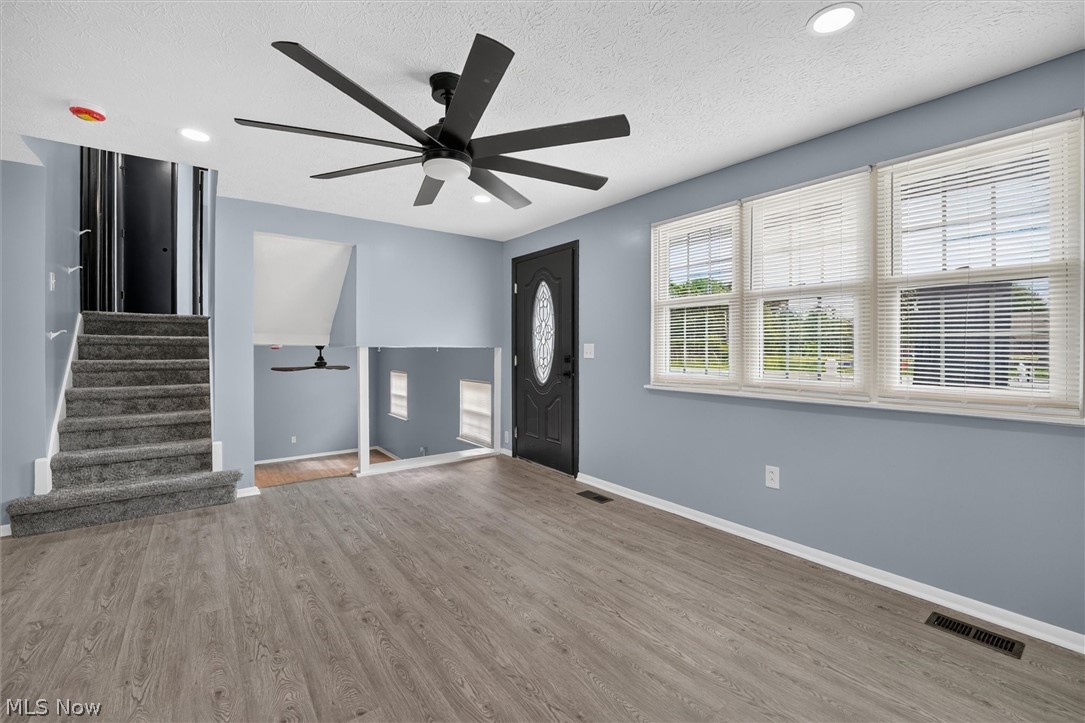 4036 Leavitt Road Property Photo 11