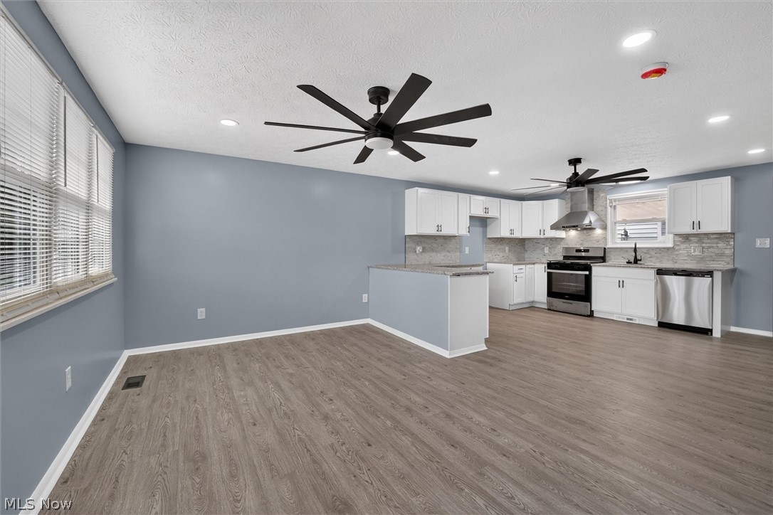 4036 Leavitt Road Property Photo 12