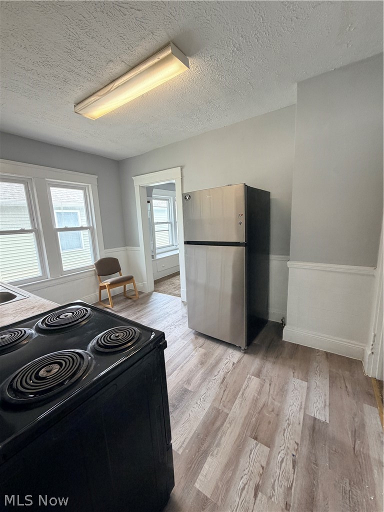 11721 Hamlen Avenue #up Property Photo 8