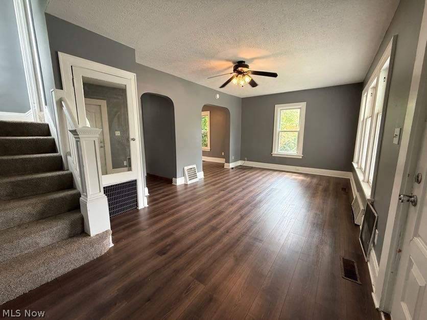 1467 Beardsley Street Property Photo 7