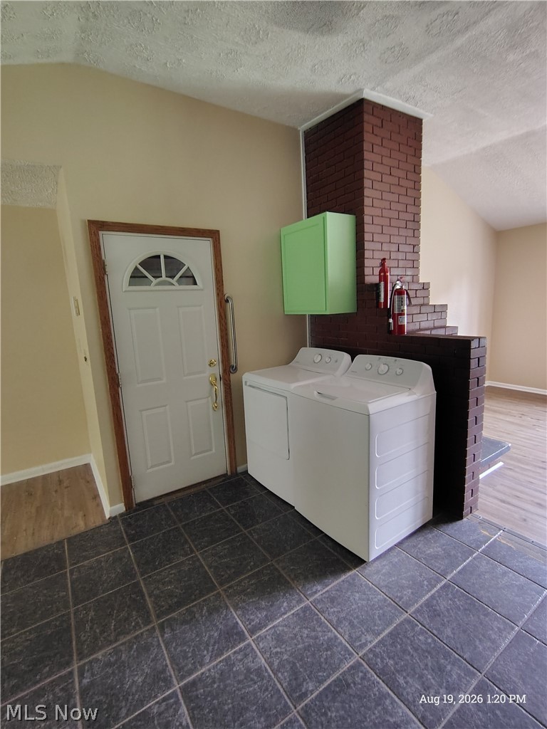 2822 Redgate Lane Property Photo 5