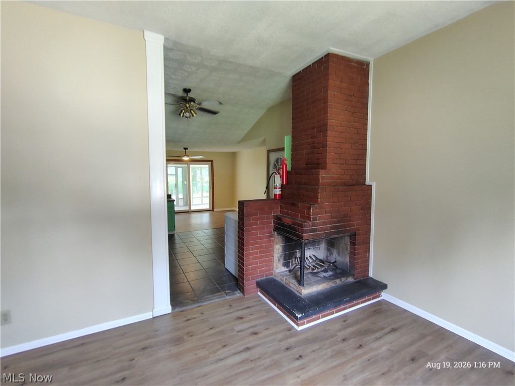 2822 Redgate Lane Property Photo 8