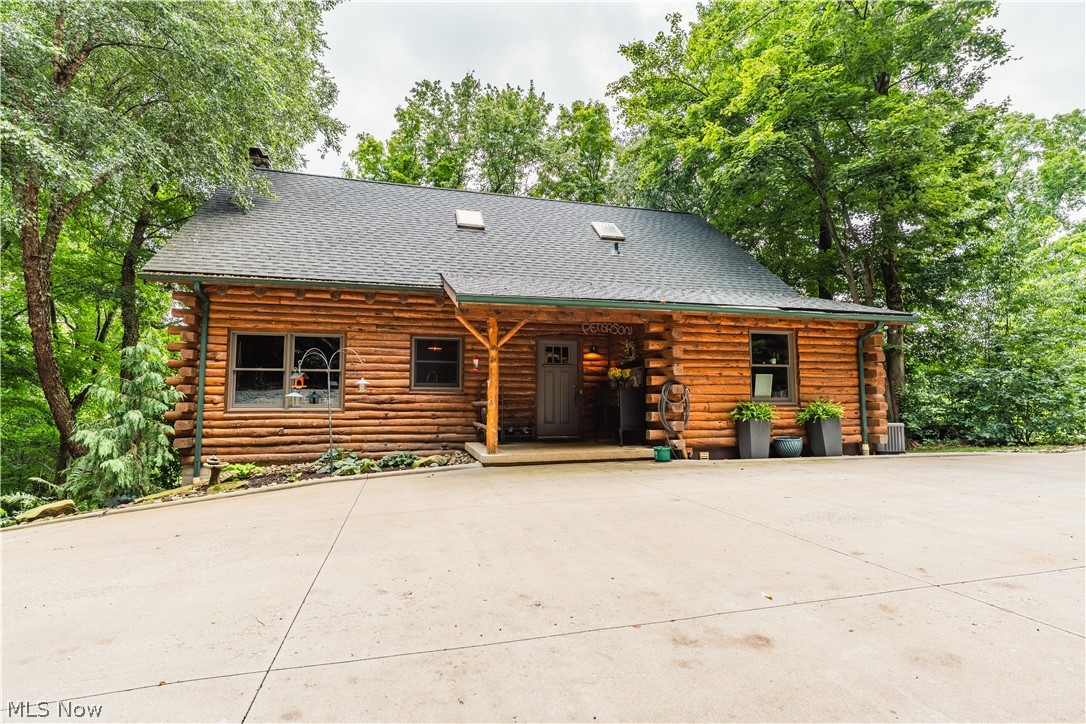 2639 Township Road 414 Property Photo 1