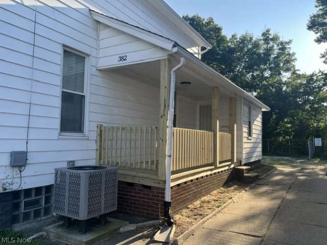 382 Kling Street Property Photo 10